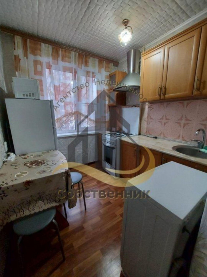 2-комн квартира Рудничный мкр, 1