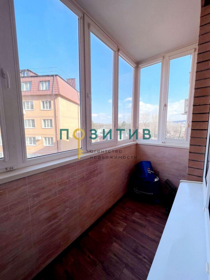 3-комн квартира Октябрьская пл, 31 а