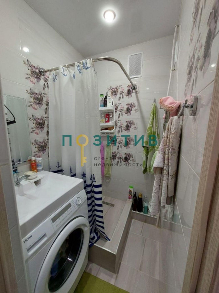 2-комн квартира Долина Роз ул, 6