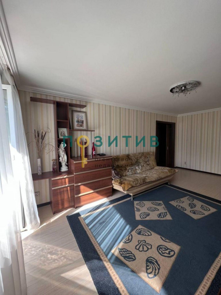 3-комн квартира Ермолова ул, 143