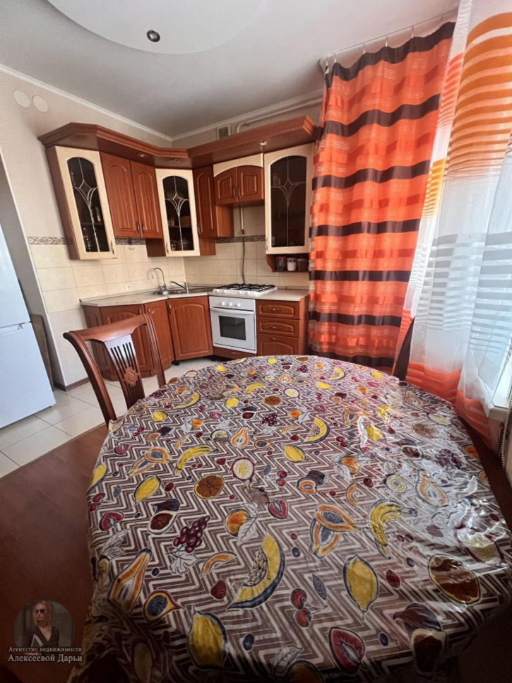 3-комн квартира Сиреневая, 2в