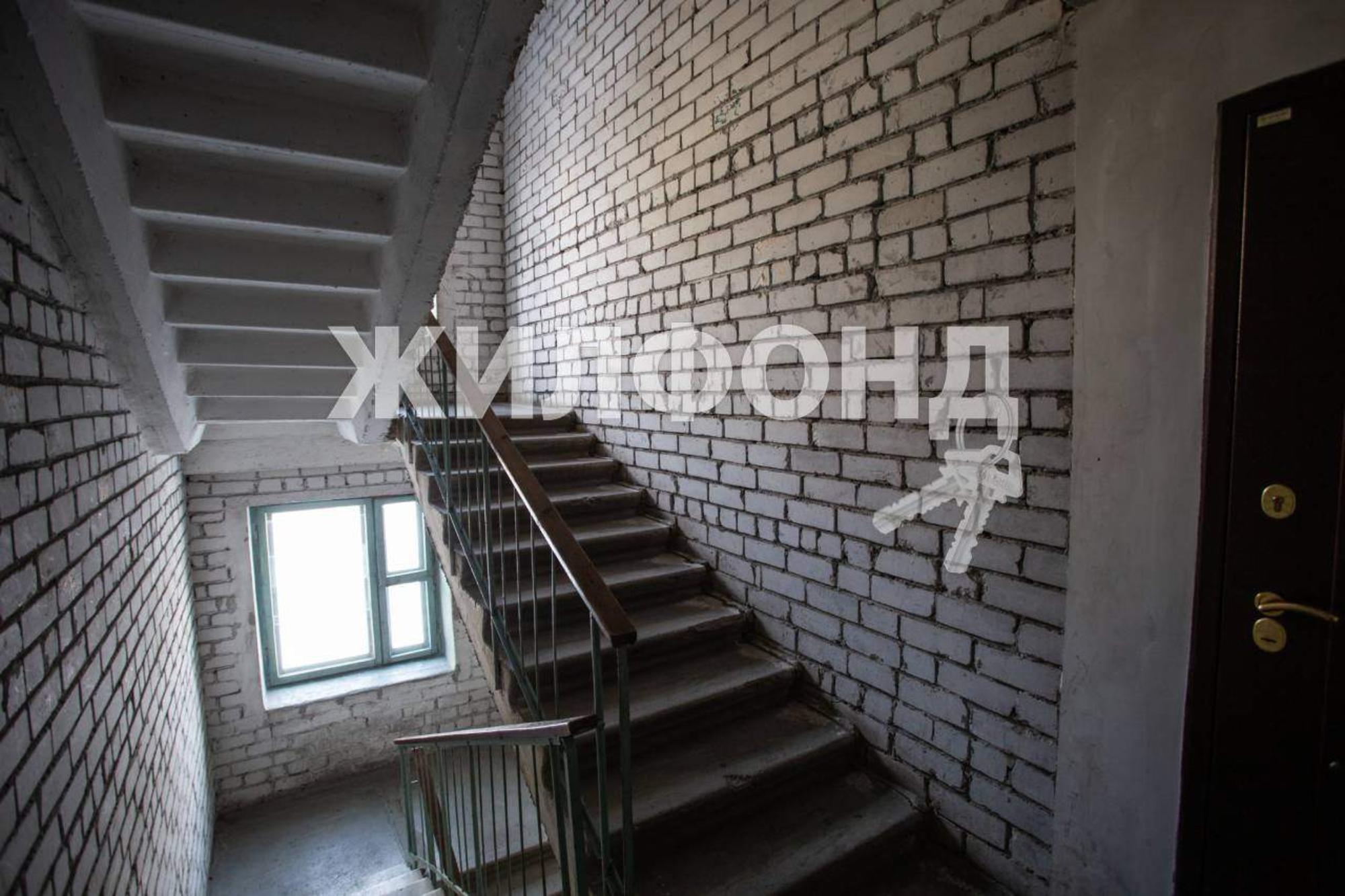 Купить квартиру за 3 600 000 рублей на Приречная улица, д.3
