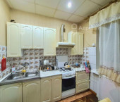 3-комн, 98кв м, этаж 1/5 ул. КИМ,  д.16