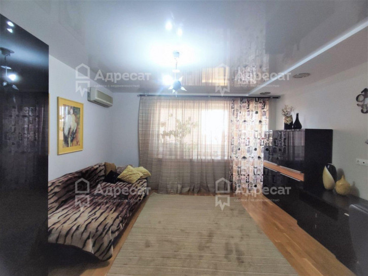 4-комн квартира пр-кт. Героев Сталинграда,  д.38