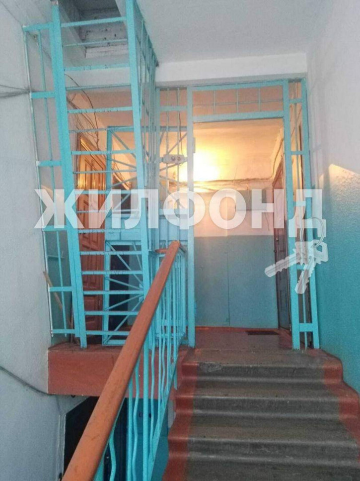 4-комн квартира Михаила Митрофанова улица, д.37
