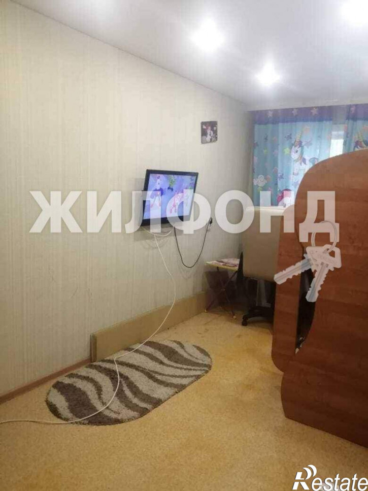 2-комн квартира Владимира Короленко улица, д.49