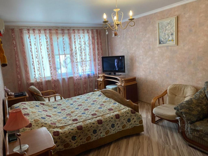 3-комн квартира Академика Лукьяненко ул, 105