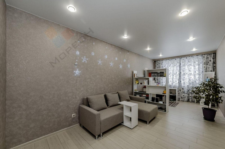 2-комн квартира Заполярная ул, 39к5