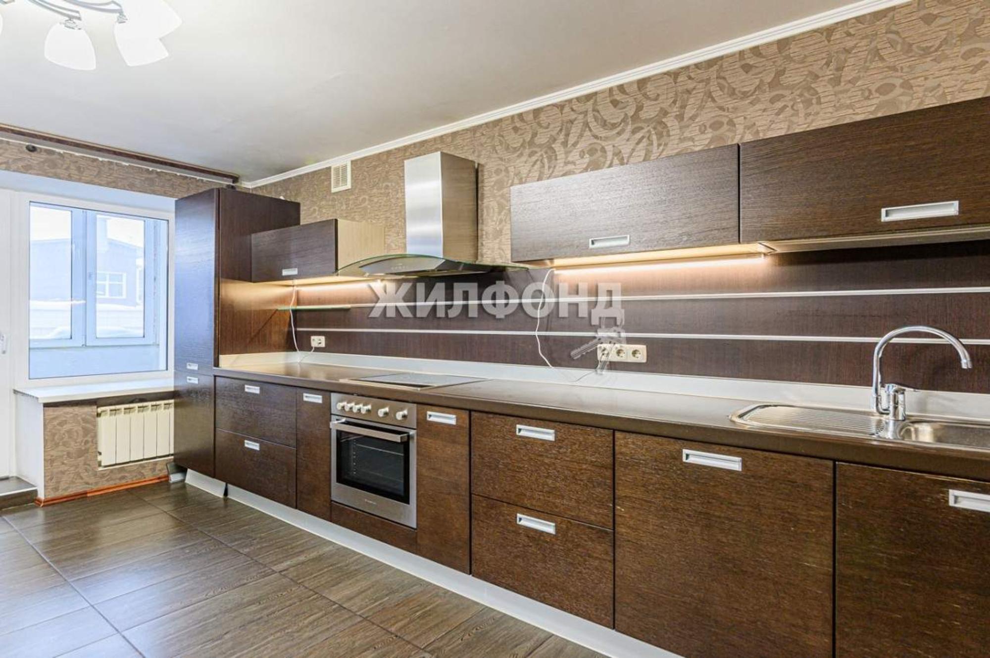 Купить квартиру за 18 390 000 рублей на Революции улица, д.10