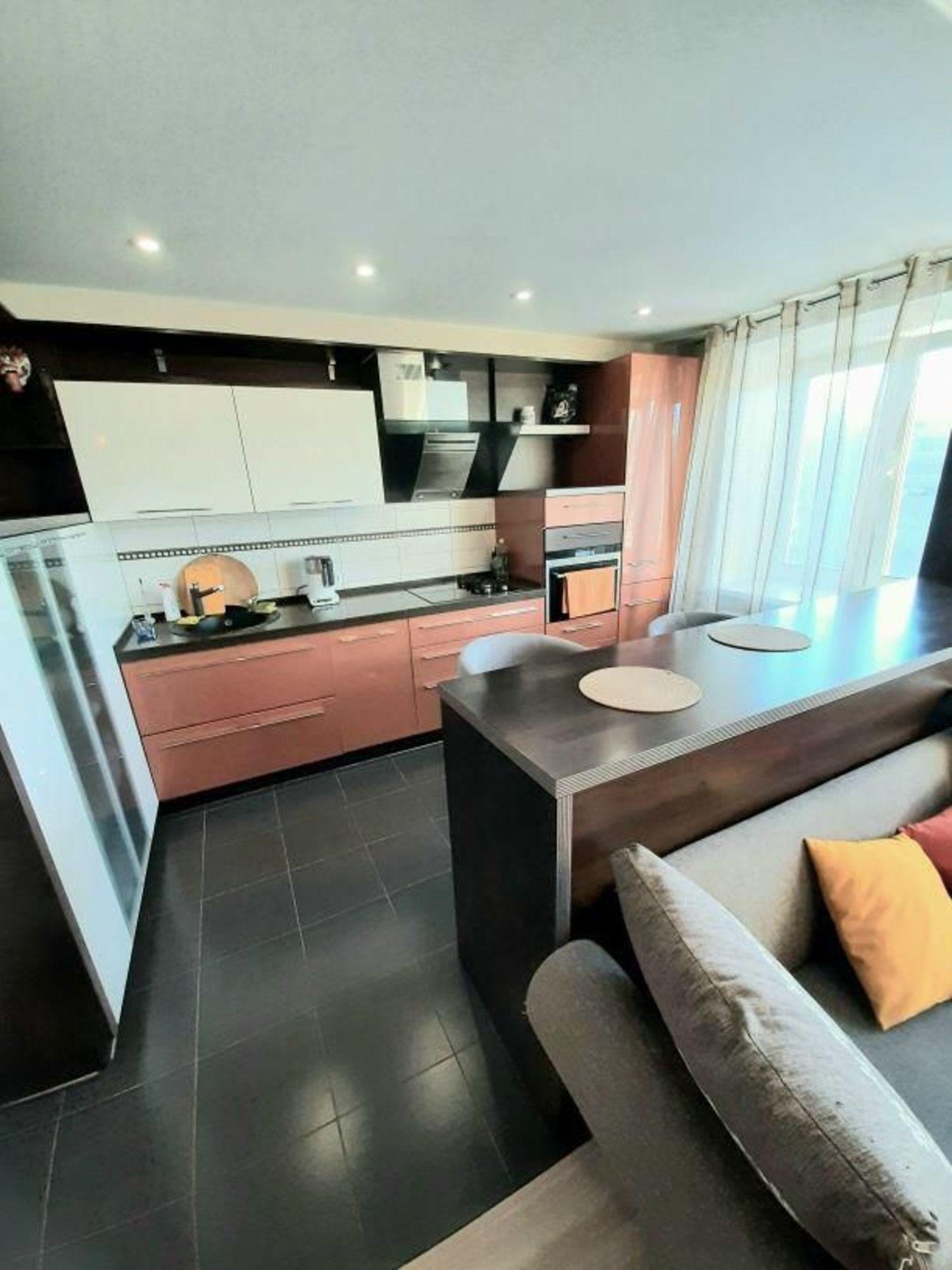 Сдать квартиру за 35 000 рублей на Машиностроителей пр-кт, 3к2