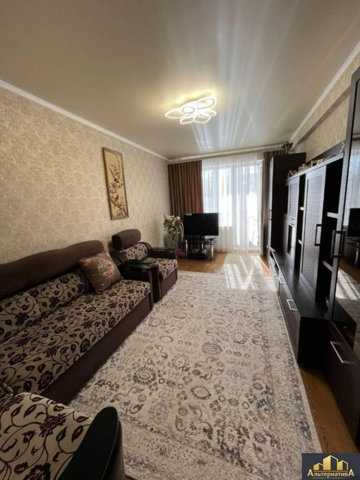 2-комн квартира Героев Медиков ул.
