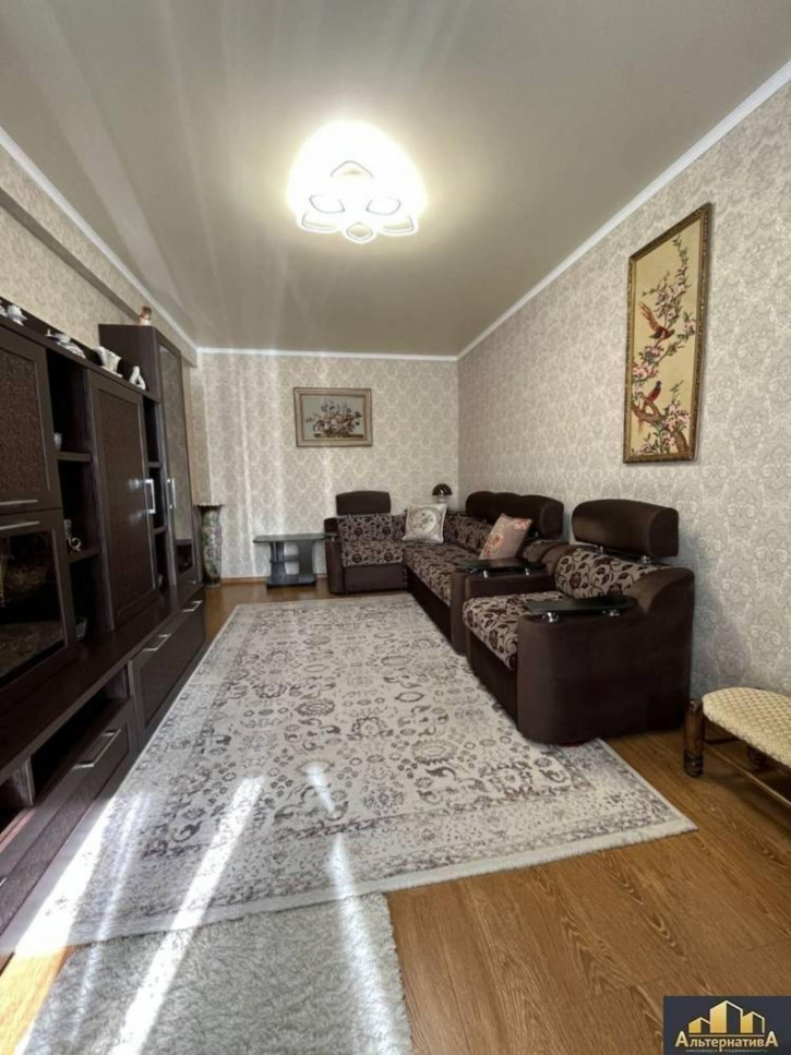 2-комн квартира Героев Медиков ул.