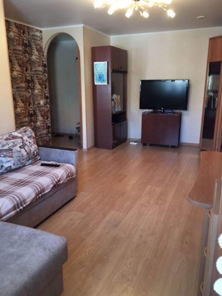 2-комн квартира Иванова, 32