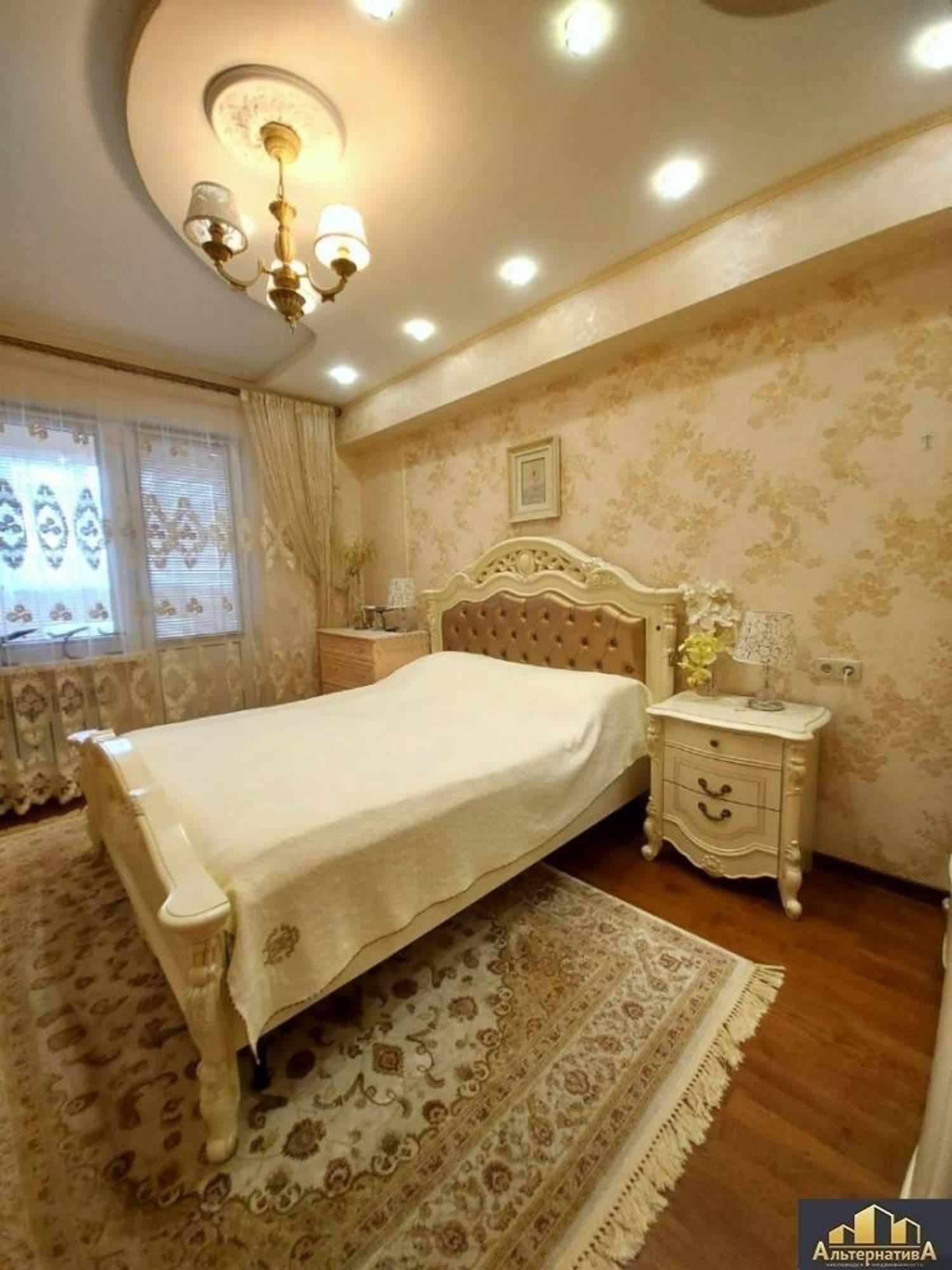 Купить квартиру за 18 000 000 рублей на Ленинградская ул.
