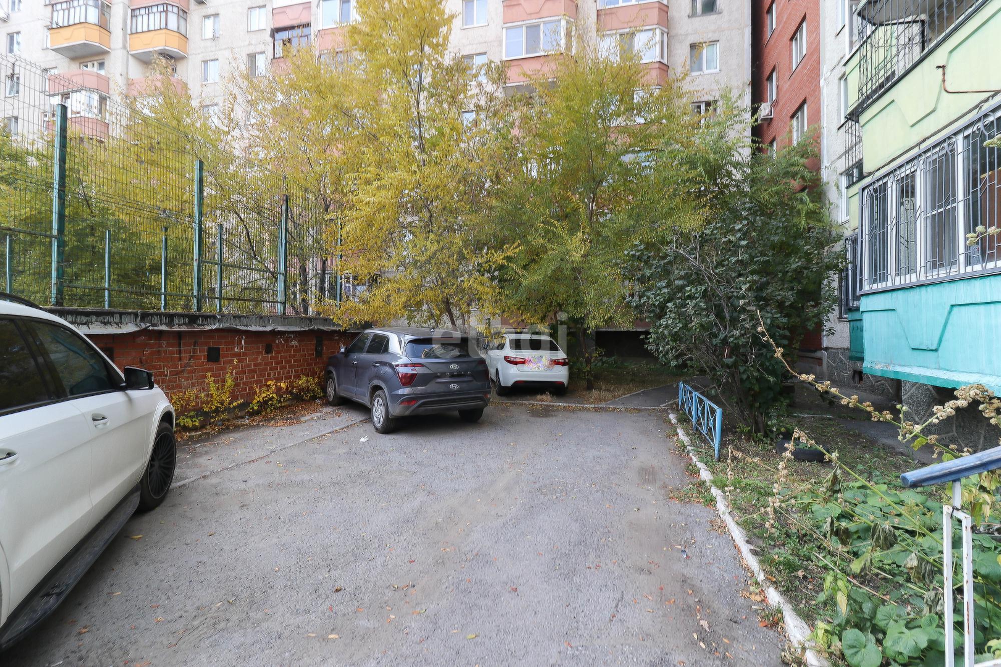 Купить офис, помещение под офис за 11 500 000 рублей на Паровозная 11