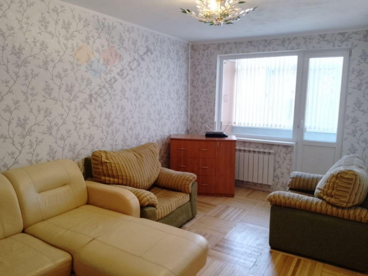 3-комн квартира Трудовой Славы ул, 8