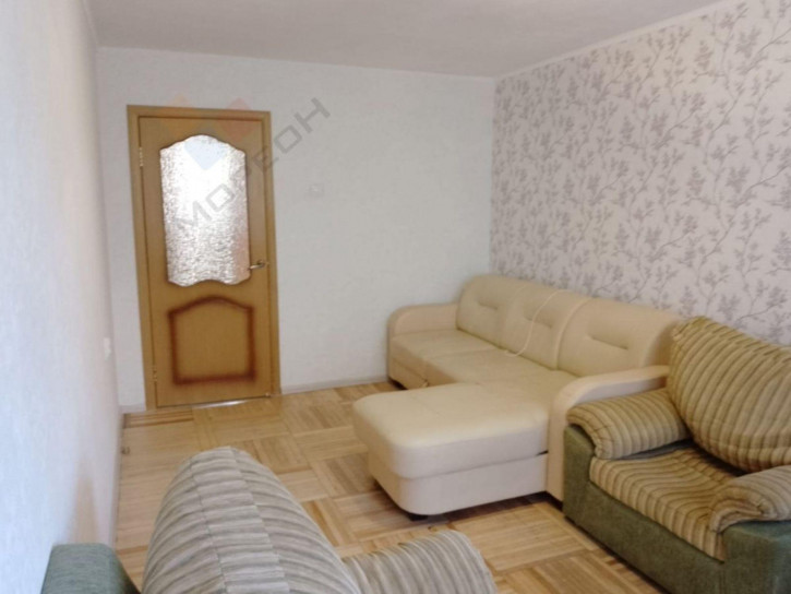 3-комн квартира Трудовой Славы ул, 8