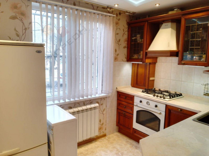 3-комн квартира Трудовой Славы ул, 8