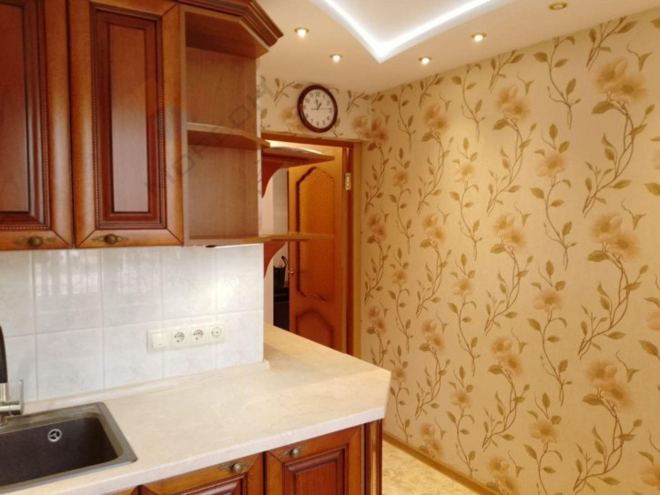 3-комн квартира Трудовой Славы ул, 8