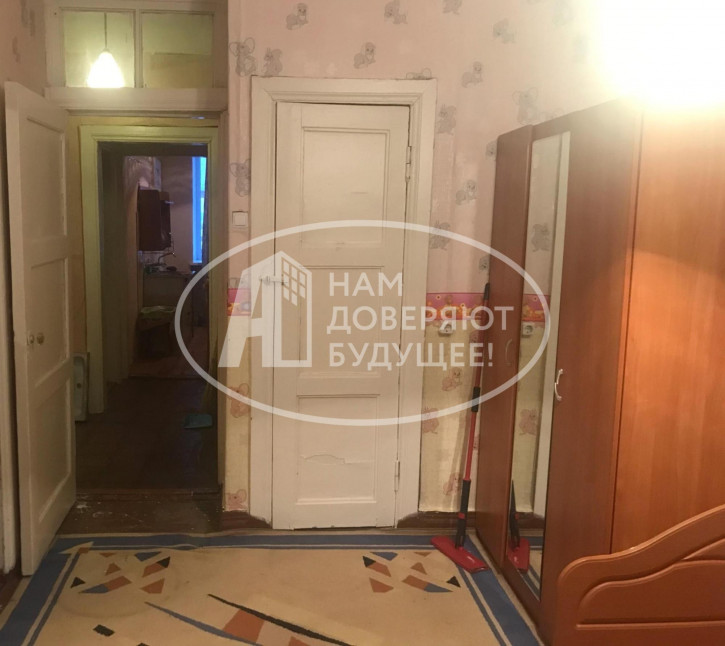 3-комн квартира улица Челюскинцев, 10