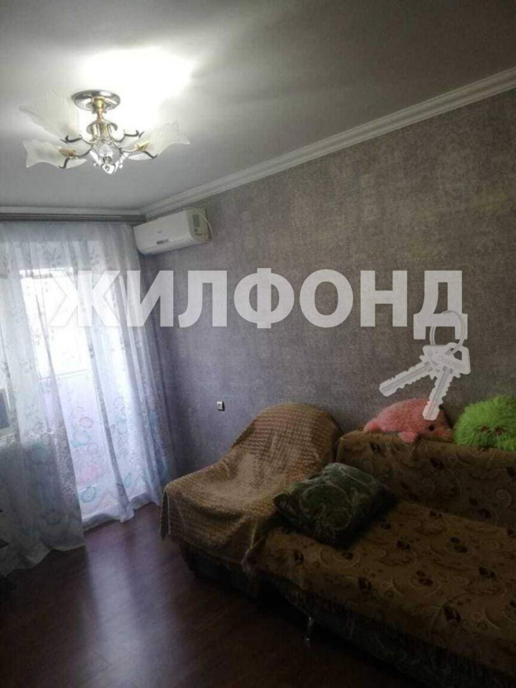 3-комн квартира Строителей улица, д.7