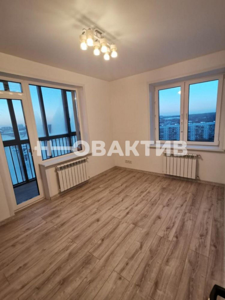 2-комн квартира улица Светлановская, 52/1