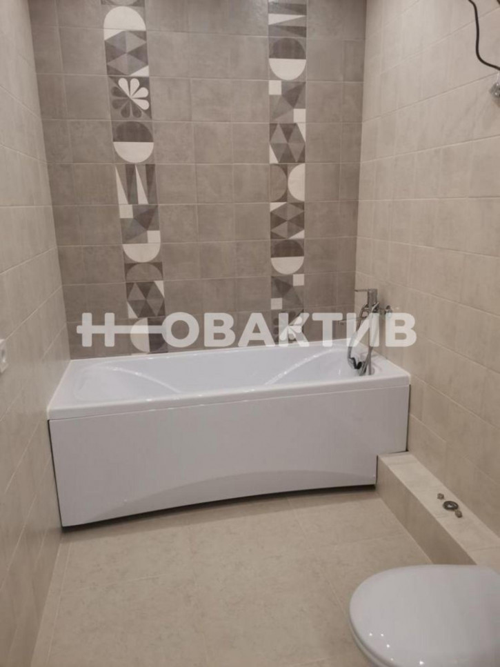 2-комн квартира улица Светлановская, 52/1