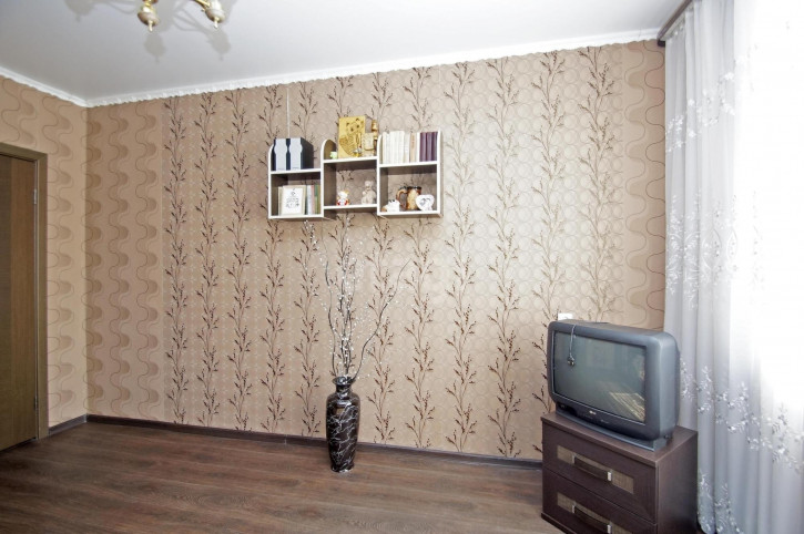 4-комн квартира Нейбута Арнольда, 96/1