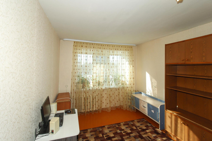 3-комн квартира Белинского, 30