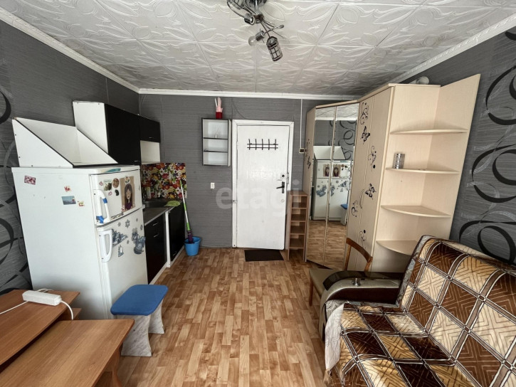 Комната Республики, 220
