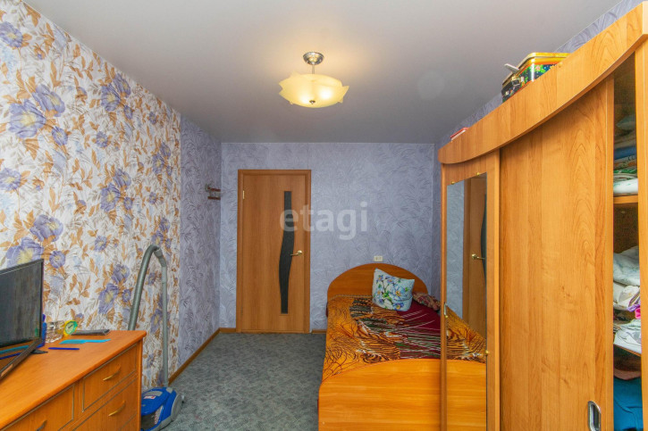 3-комн квартира Строителей, 16