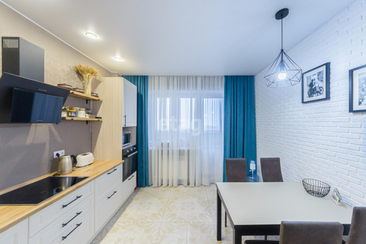2-комн квартира Бориса Щербины бульвар, 18