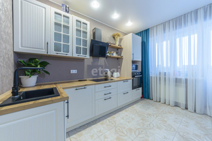 2-комн квартира Бориса Щербины бульвар, 18