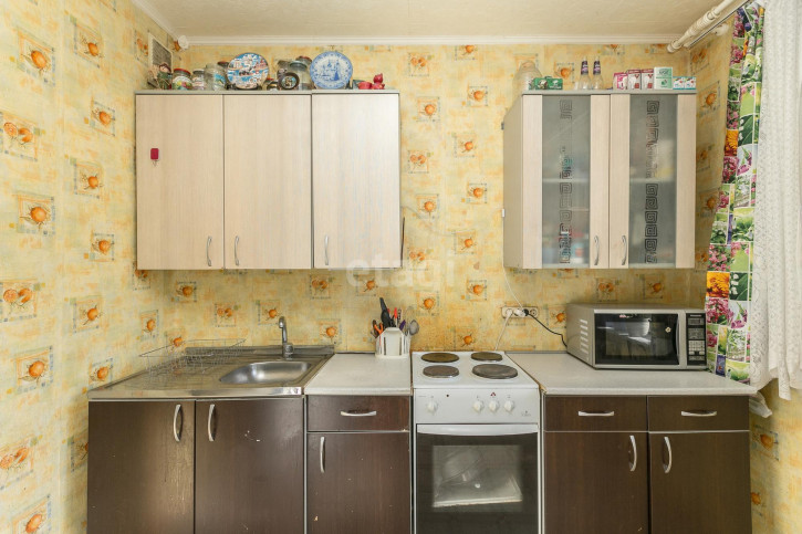2-комн квартира Уральская, 74