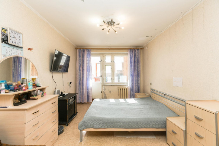 2-комн квартира Уральская, 74