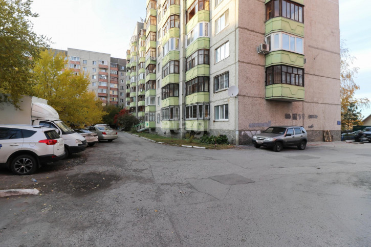 Офис Паровозная 11