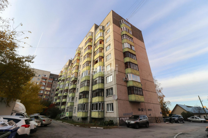 Офис Паровозная 11