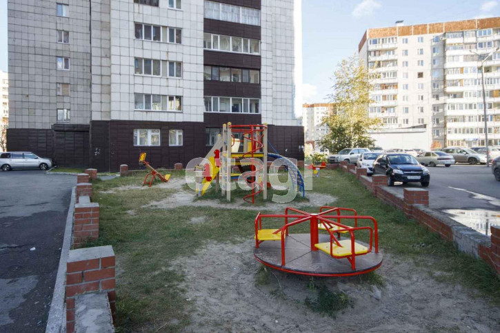 Офис Мельникайте 125б