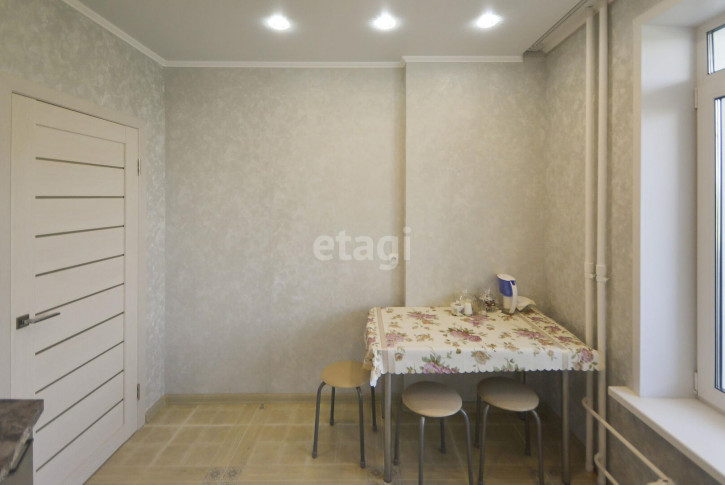 2-комн квартира Ботаническая, 1