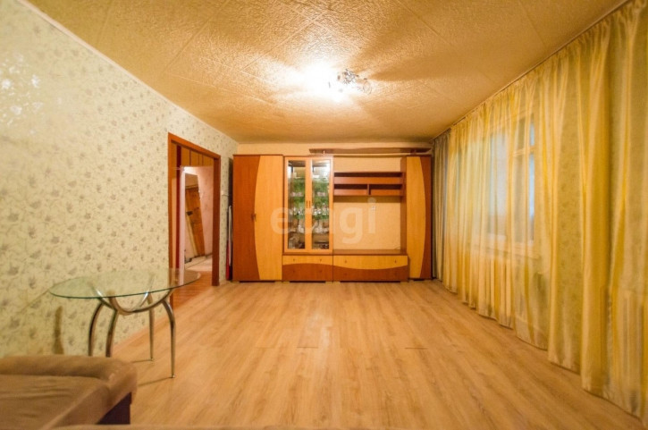 4-комн квартира Советская, 58