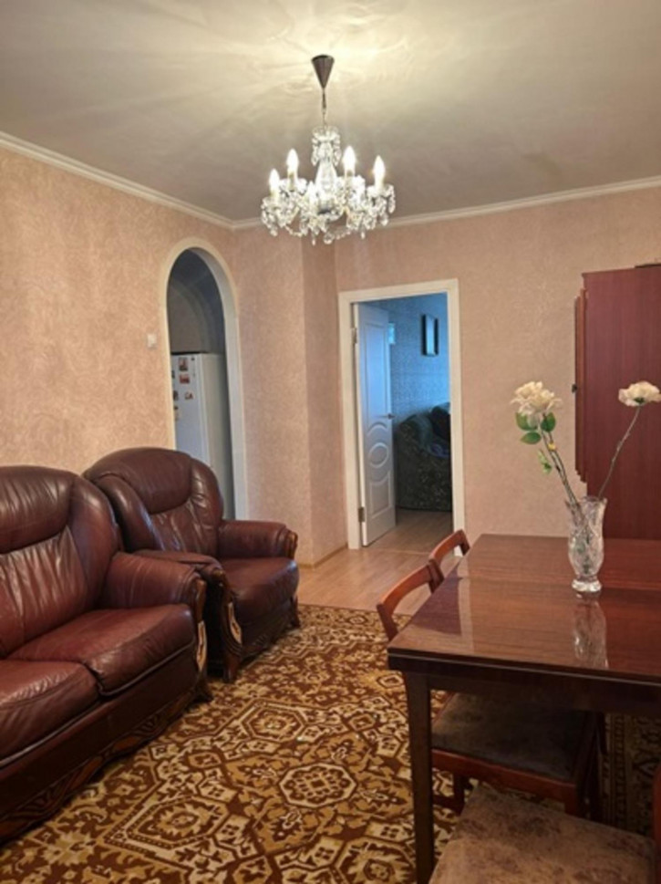 2-комн квартира гайдара улица, 101