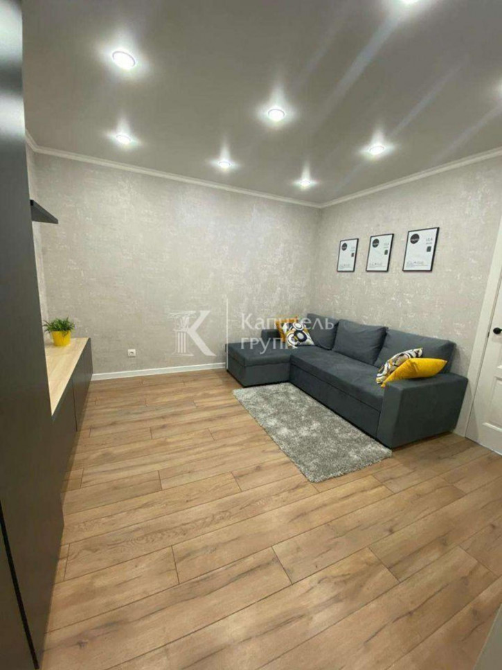 2-комн квартира ул Валентины Трофимовой, 4