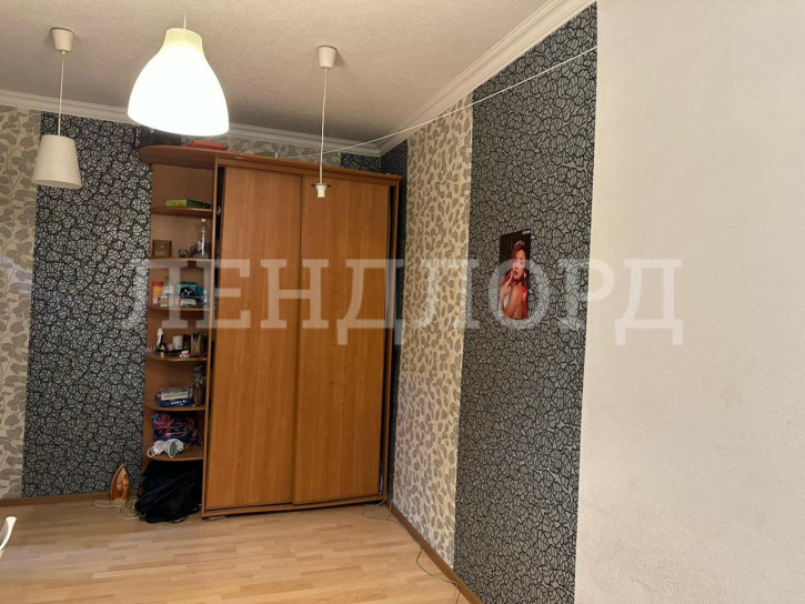2-комн квартира улица 28-я Линия, 59