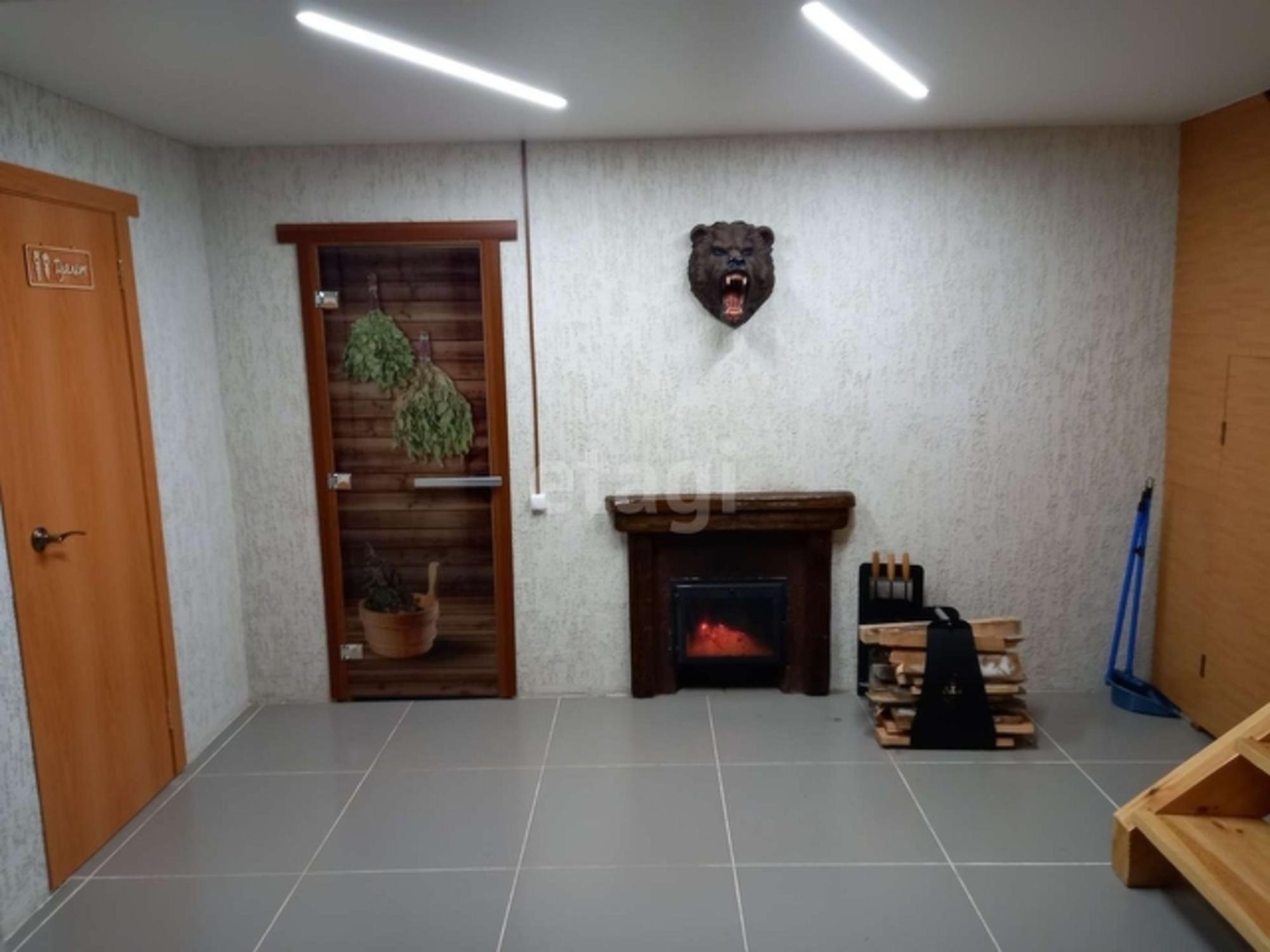 Купить дачу, дом, коттедж за 11 000 000 рублей на 1-ая Брусничная