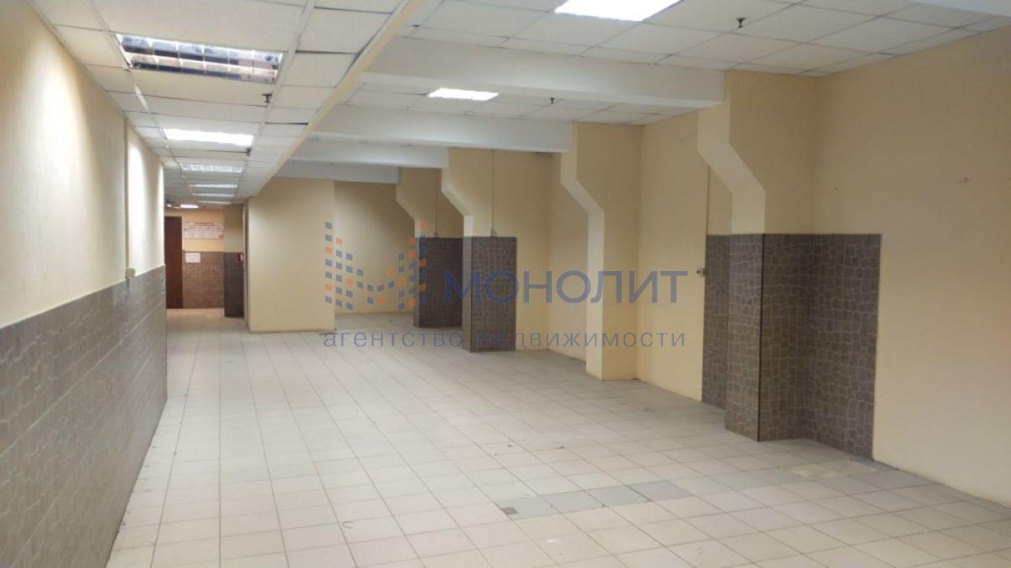 Сдать торговое помещение за 170 000 рублей на имени Маршала Рокоссовского К.К. ул, 17