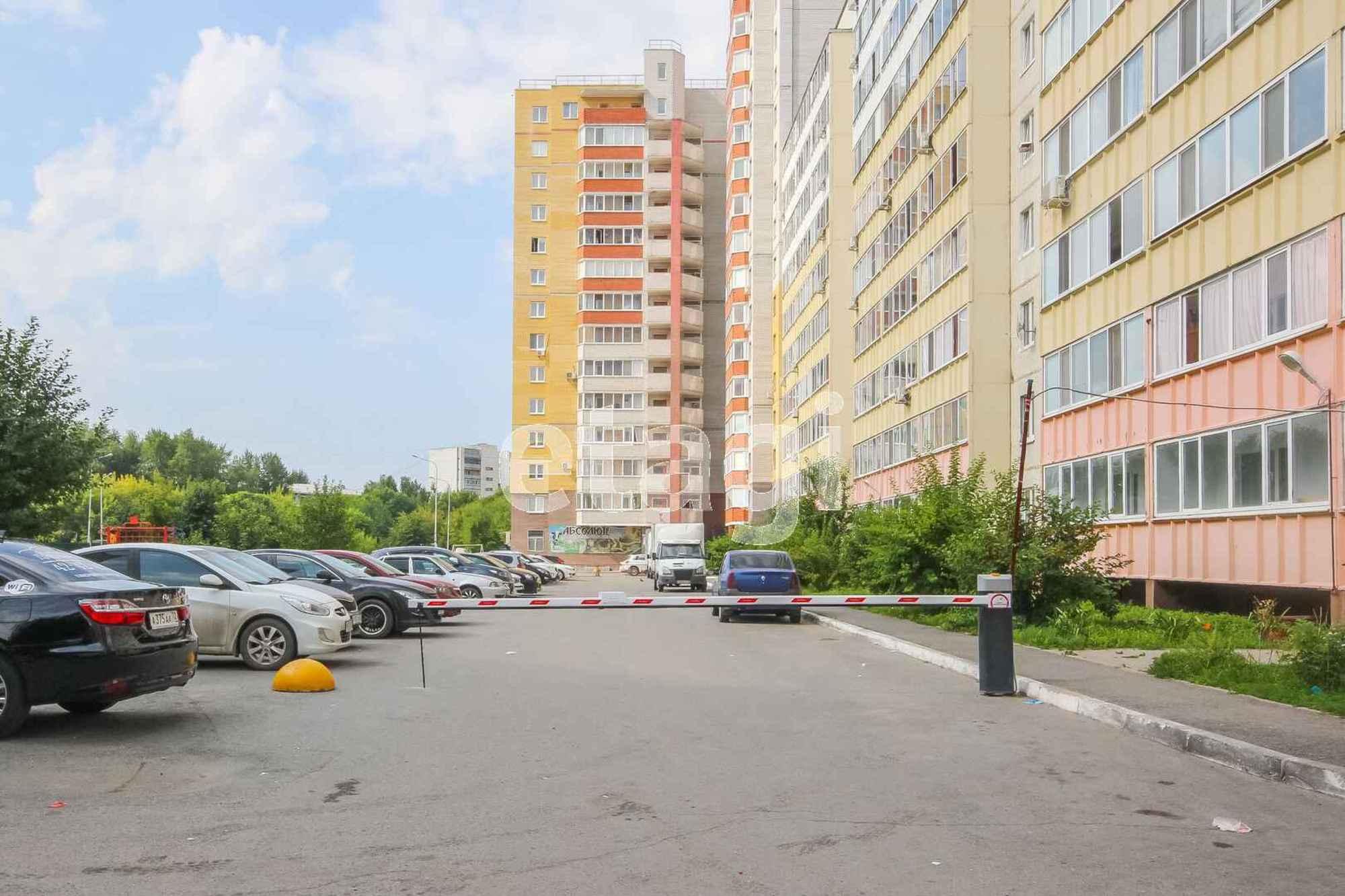 Купить торговое помещение за 11 000 000 рублей на Малиновского 6а/1