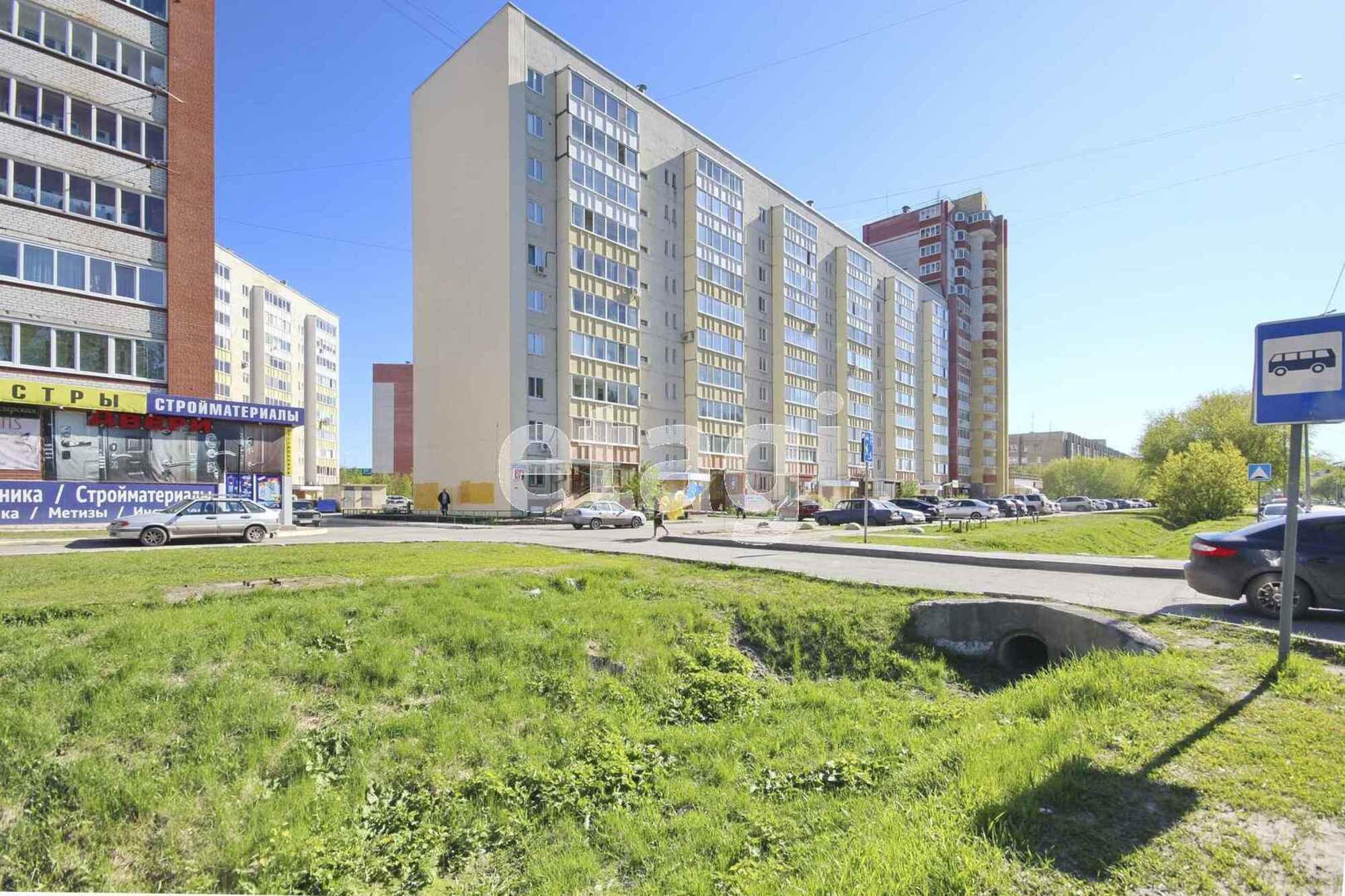Купить торговое помещение за 11 000 000 рублей на Малиновского 6а/1