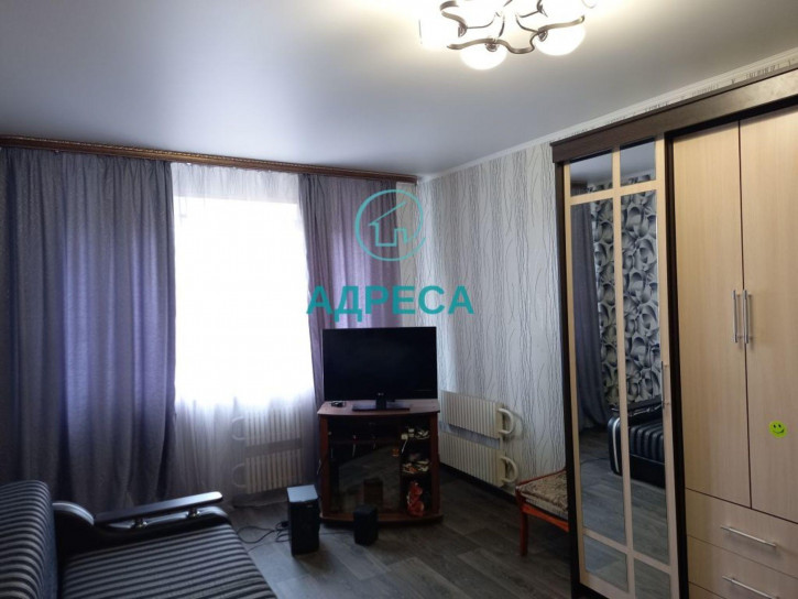 4-комн квартира Ливенская ул, 136