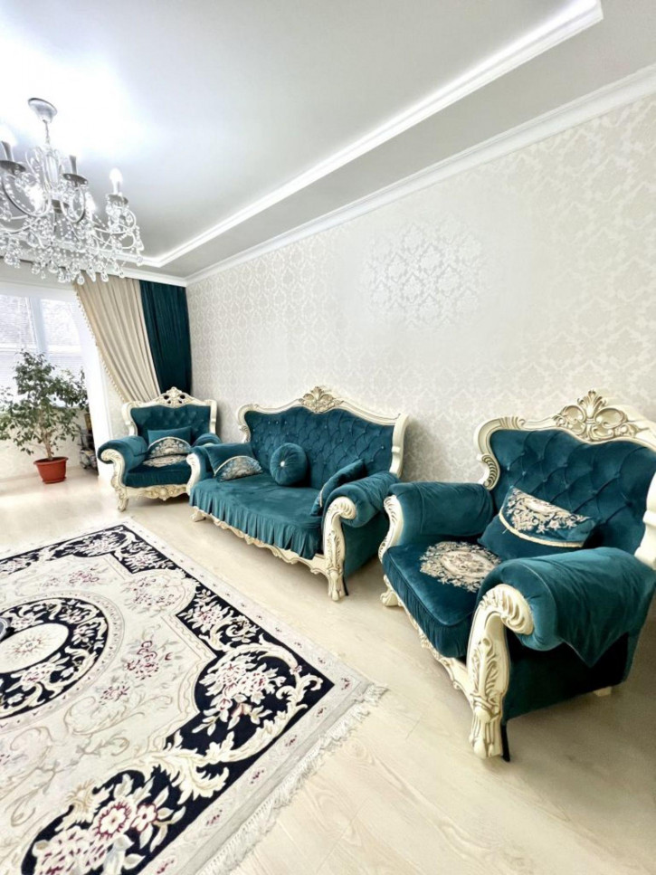3-комн квартира Олега Головченко ул, 6