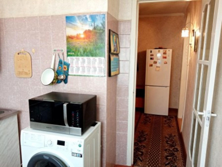 2-комн квартира Гайдара